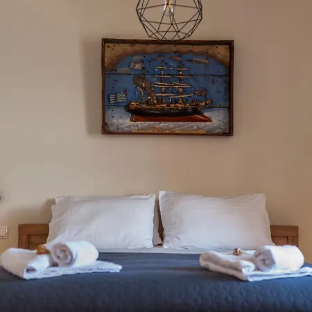 Porphyra Studio Chalki Town Room photo